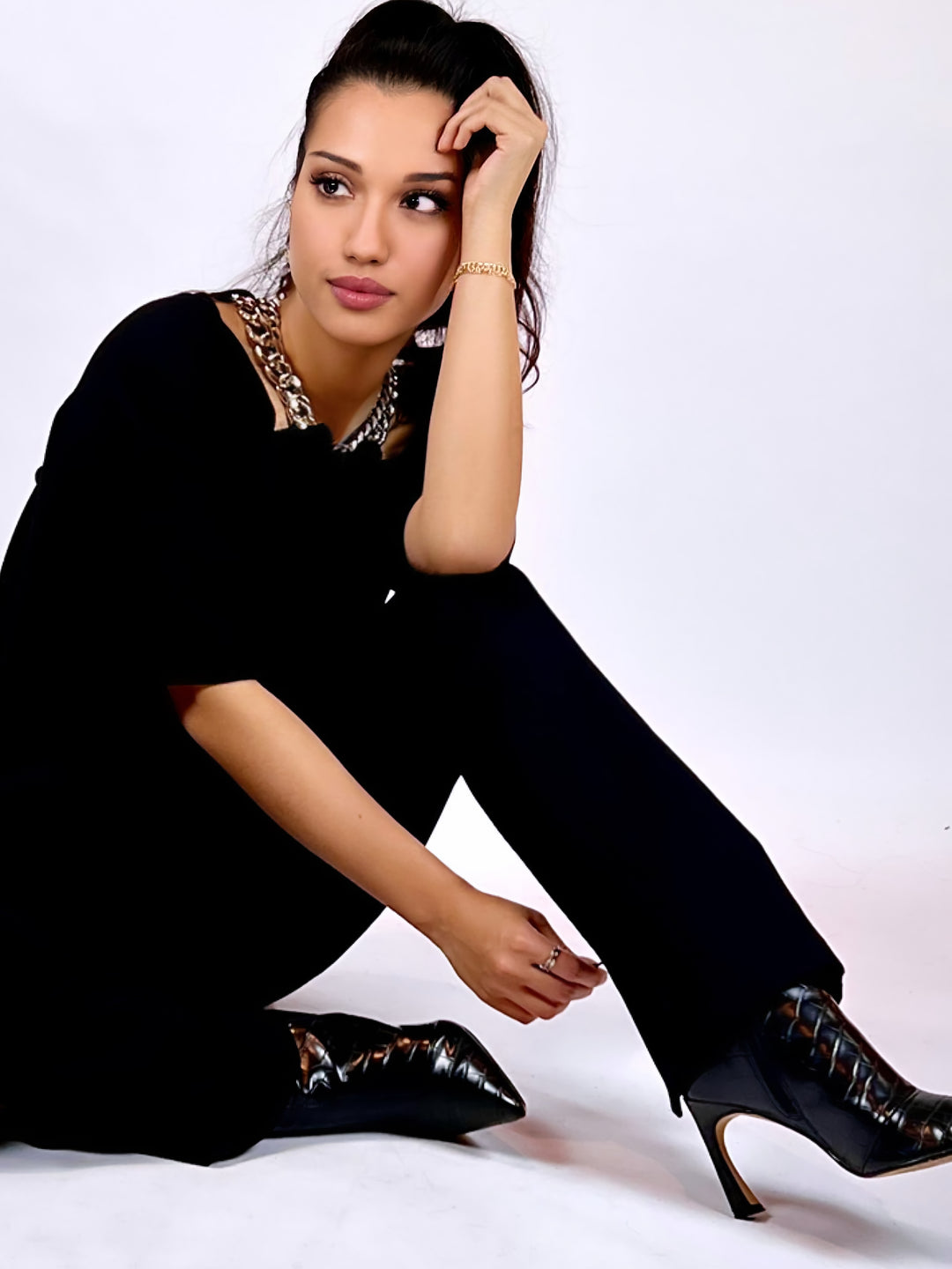 The Minetta Top with Silver Chain